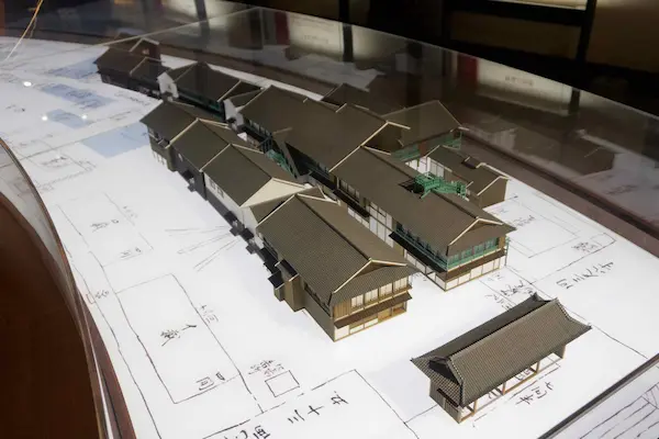 Dejima model (1)